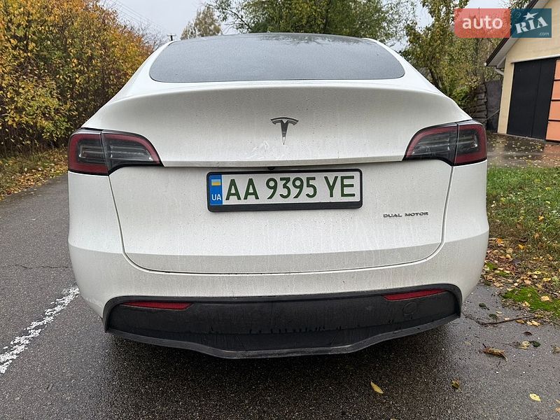 Позашляховик / Кросовер Tesla Model Y 2023 в Києві фото 3 Позашляховик / Кросовер Tesla Model Y 2023 в Києві