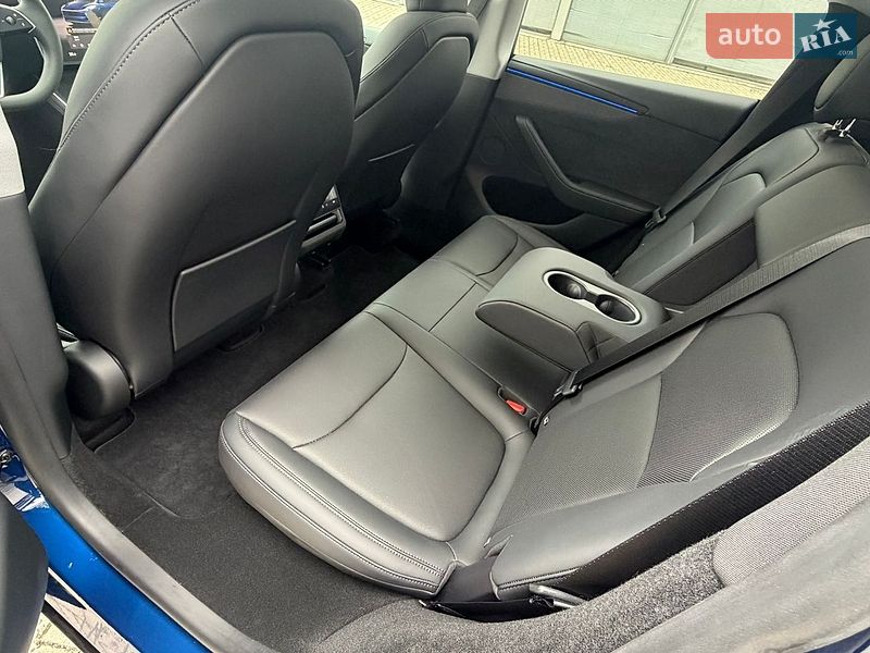 Внедорожник / Кроссовер Tesla Model Y 2025 в Днепре