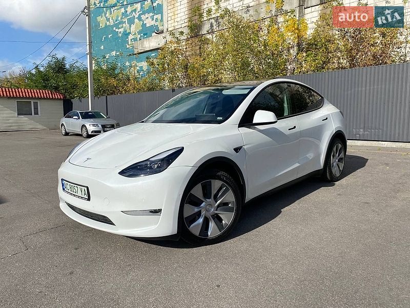 Позашляховик / Кросовер Tesla Model Y 2022 в Дніпрі