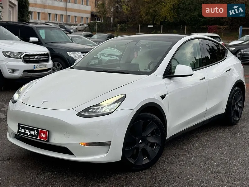 Tesla Model Y