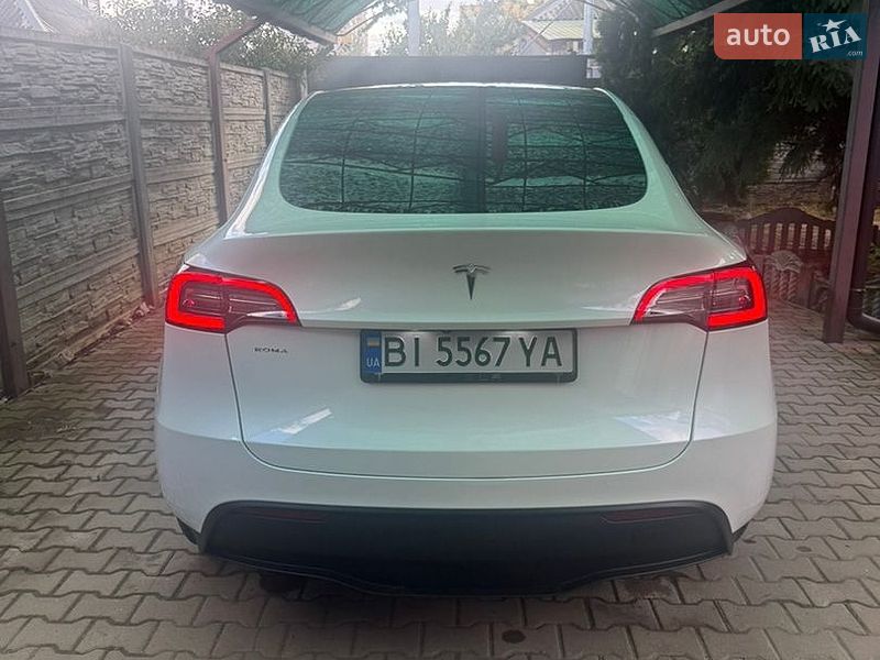 Внедорожник / Кроссовер Tesla Model Y 2023 в Полтаве