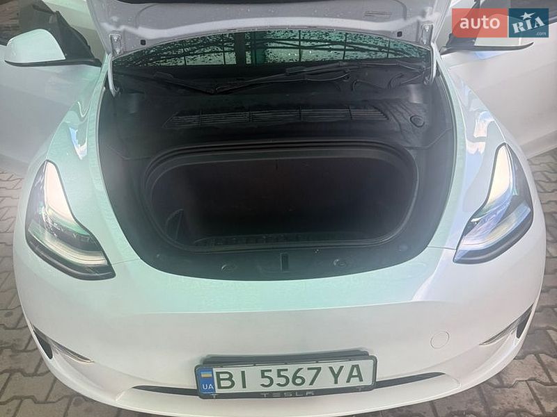 Внедорожник / Кроссовер Tesla Model Y 2023 в Полтаве
