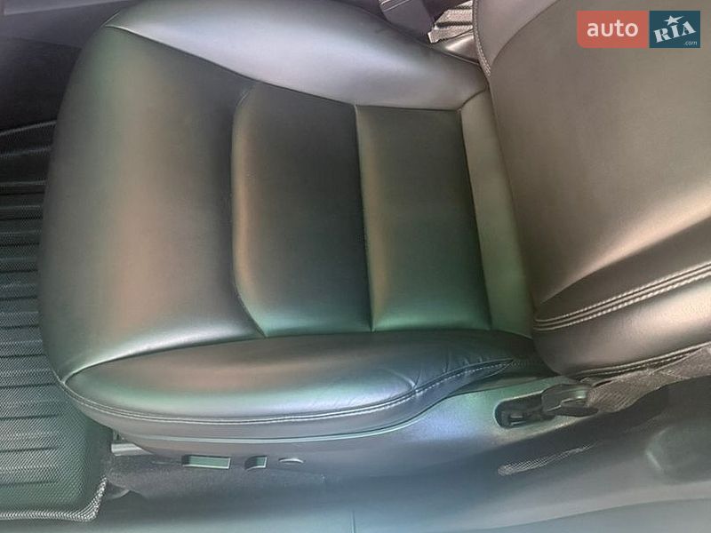 Внедорожник / Кроссовер Tesla Model Y 2023 в Полтаве