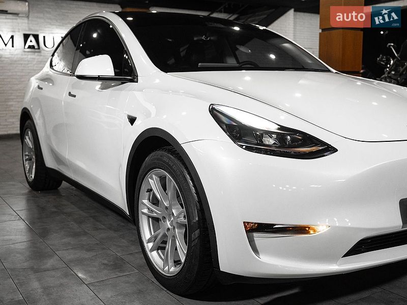 Внедорожник / Кроссовер Tesla Model Y 2023 в Одессе