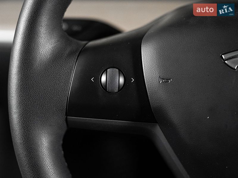 Внедорожник / Кроссовер Tesla Model Y 2023 в Одессе