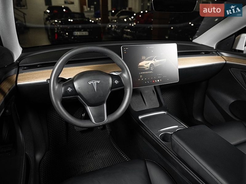 Внедорожник / Кроссовер Tesla Model Y 2023 в Одессе