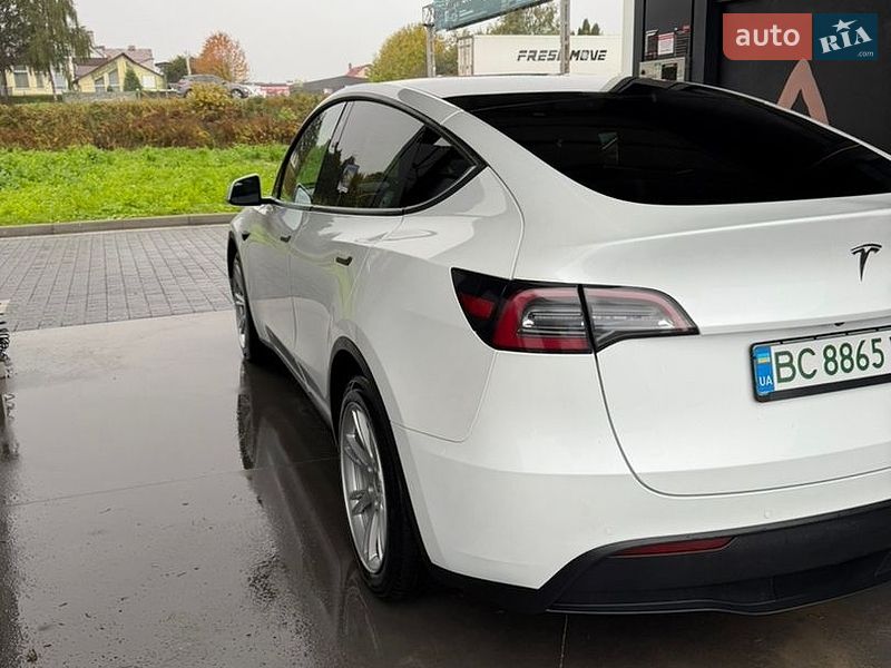 Позашляховик / Кросовер Tesla Model Y 2020 в Львові