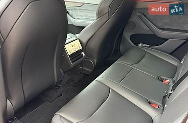 Позашляховик / Кросовер Tesla Model Y 2026 в Дніпрі