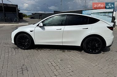Позашляховик / Кросовер Tesla Model Y 2021 в Львові