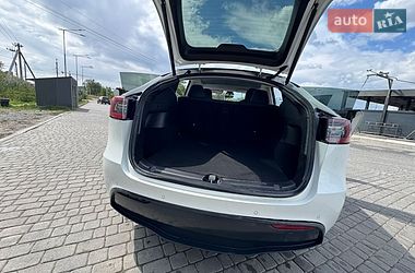 Позашляховик / Кросовер Tesla Model Y 2021 в Львові