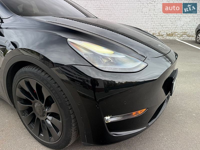 Внедорожник / Кроссовер Tesla Model Y 2022 в Днепре