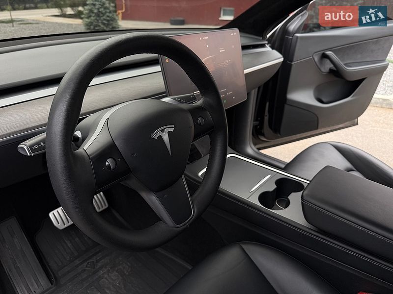 Внедорожник / Кроссовер Tesla Model Y 2022 в Днепре