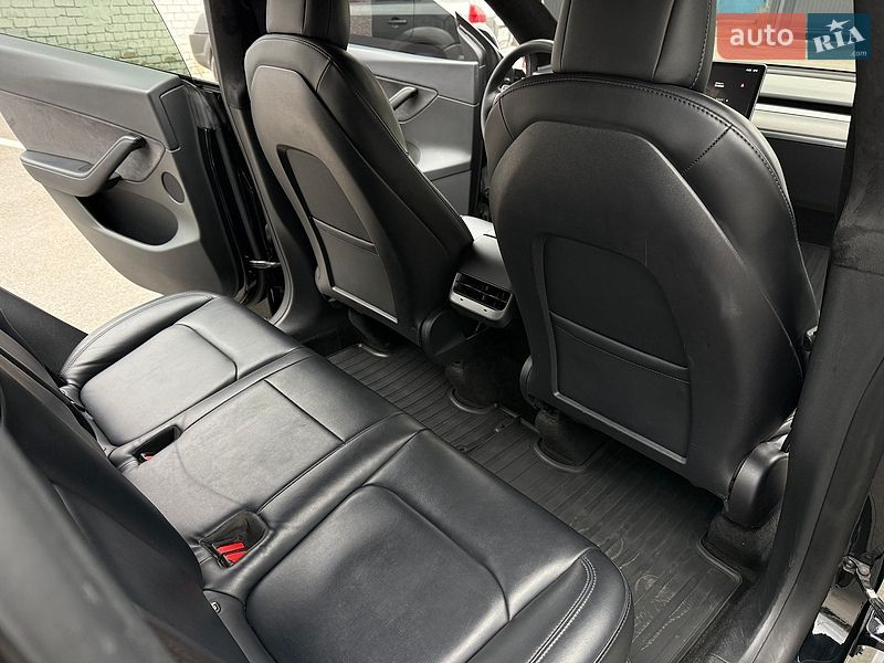 Внедорожник / Кроссовер Tesla Model Y 2022 в Днепре
