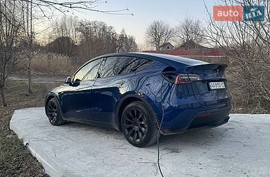 Позашляховик / Кросовер Tesla Model Y 2021 в Києві