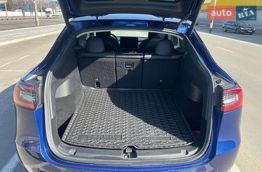 Позашляховик / Кросовер Tesla Model Y 2021 в Києві фото 12 Позашляховик / Кросовер Tesla Model Y 2021 в Києві