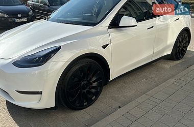 Позашляховик / Кросовер Tesla Model Y 2023 в Львові