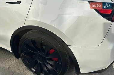 Позашляховик / Кросовер Tesla Model Y 2023 в Львові