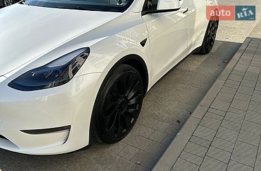 Позашляховик / Кросовер Tesla Model Y 2023 в Львові