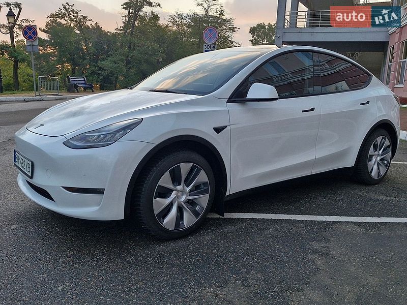 Внедорожник / Кроссовер Tesla Model Y 2021 в Одессе