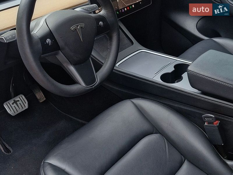 Внедорожник / Кроссовер Tesla Model Y 2021 в Одессе