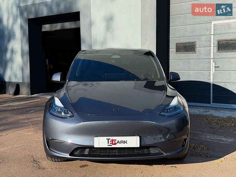 Позашляховик / Кросовер Tesla Model Y 2023 в Києві