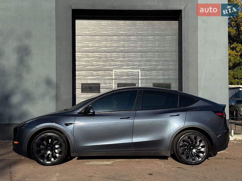 Внедорожник / Кроссовер Tesla Model Y 2023 в Киеве фото 6 Внедорожник / Кроссовер Tesla Model Y 2023 в Киеве