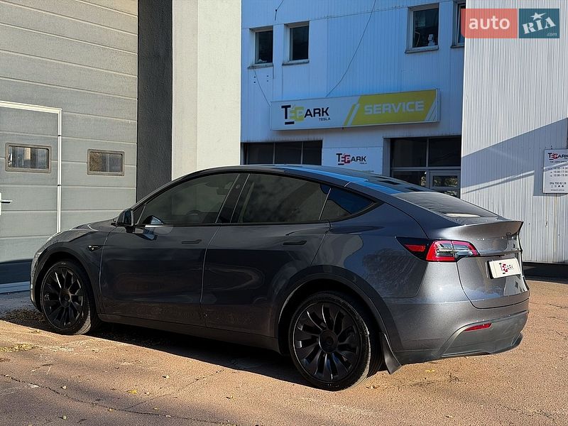 Внедорожник / Кроссовер Tesla Model Y 2023 в Киеве фото 8 Внедорожник / Кроссовер Tesla Model Y 2023 в Киеве