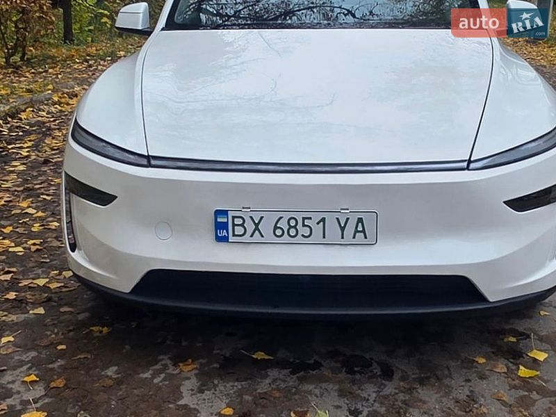 Внедорожник / Кроссовер Tesla Model Y 2025 в Хмельницком фото 3 Внедорожник / Кроссовер Tesla Model Y 2025 в Хмельницком