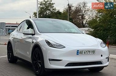 Внедорожник / Кроссовер Tesla Model Y 2021 в Днепре