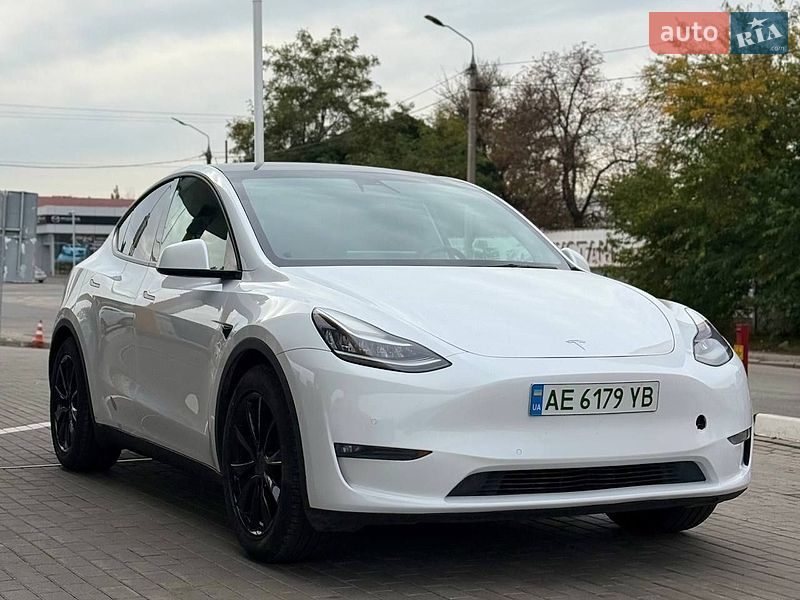 Внедорожник / Кроссовер Tesla Model Y 2021 в Днепре