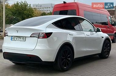 Внедорожник / Кроссовер Tesla Model Y 2021 в Днепре