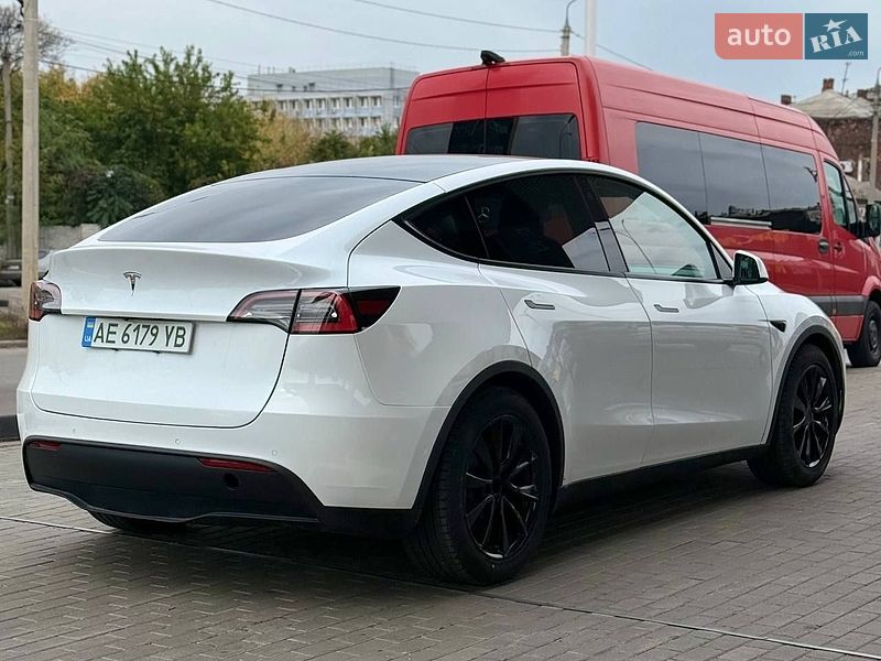 Внедорожник / Кроссовер Tesla Model Y 2021 в Днепре