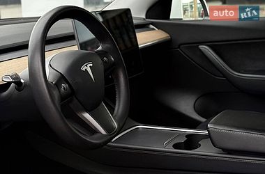 Внедорожник / Кроссовер Tesla Model Y 2021 в Днепре