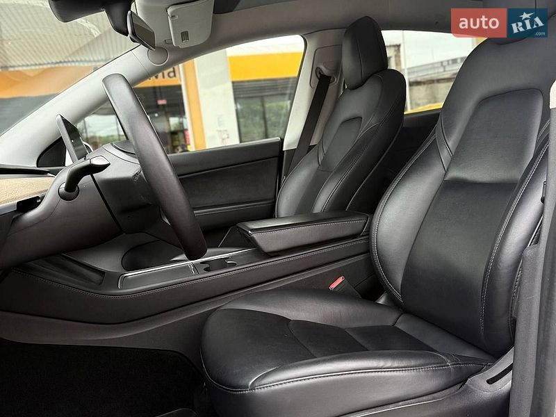 Внедорожник / Кроссовер Tesla Model Y 2021 в Днепре