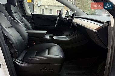 Внедорожник / Кроссовер Tesla Model Y 2021 в Днепре