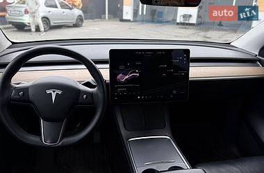 Внедорожник / Кроссовер Tesla Model Y 2021 в Днепре