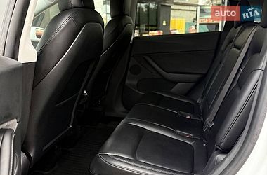 Внедорожник / Кроссовер Tesla Model Y 2021 в Днепре