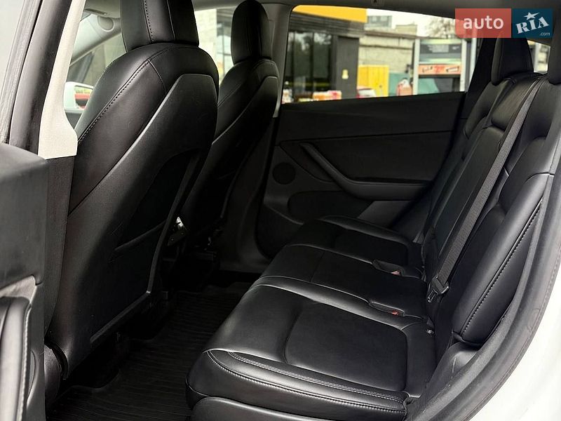 Внедорожник / Кроссовер Tesla Model Y 2021 в Днепре