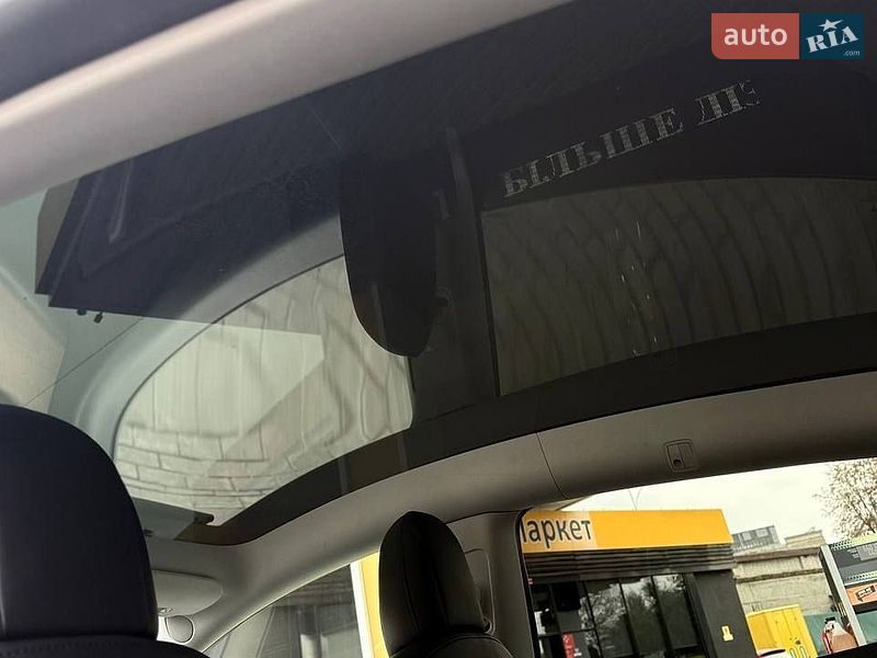 Внедорожник / Кроссовер Tesla Model Y 2021 в Днепре
