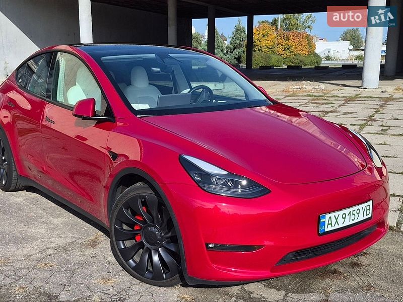 Tesla Model Y 2023