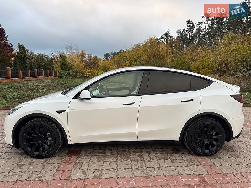 Внедорожник / Кроссовер Tesla Model Y 2021 в Обухове