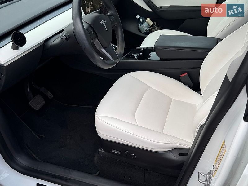 Внедорожник / Кроссовер Tesla Model Y 2021 в Обухове