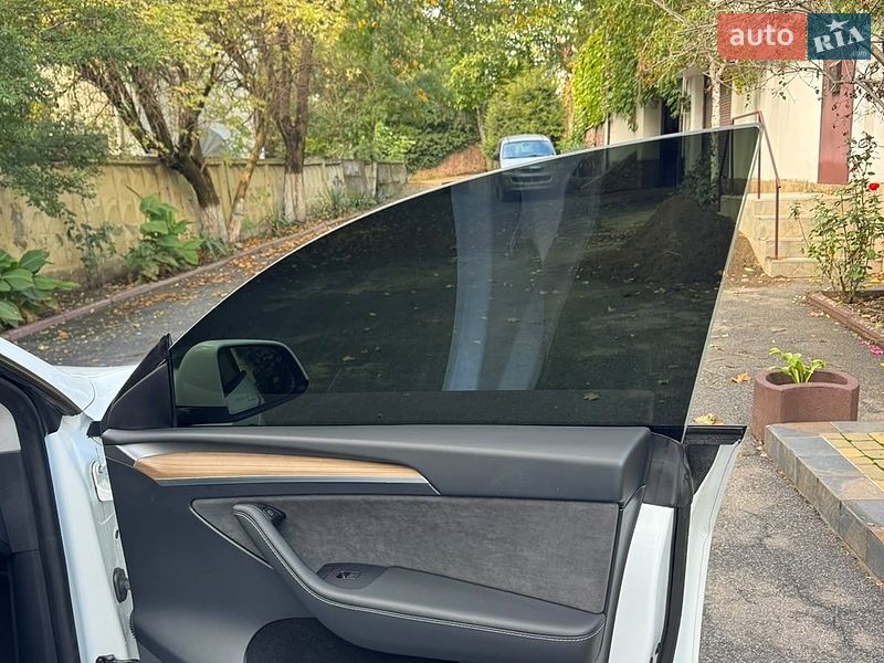 Внедорожник / Кроссовер Tesla Model Y 2024 в Одессе