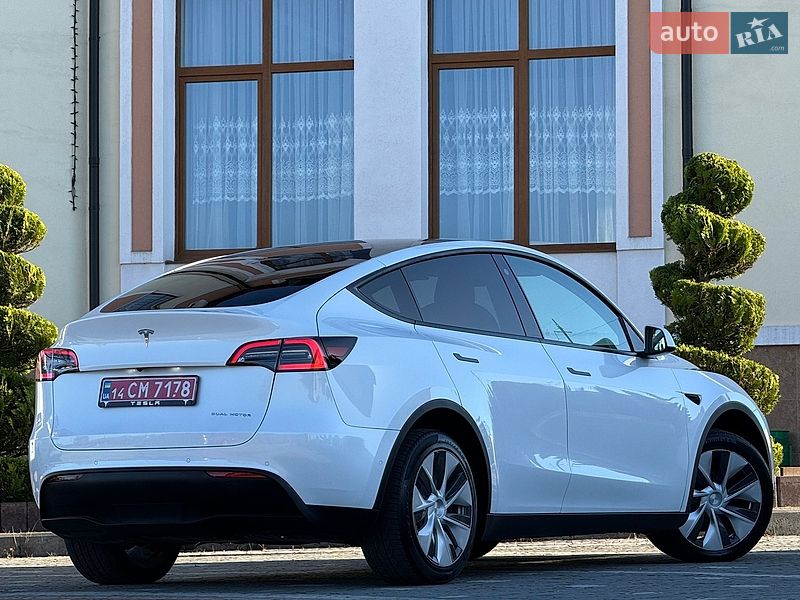 Внедорожник / Кроссовер Tesla Model Y 2021 в Дрогобыче