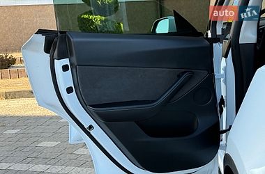 Внедорожник / Кроссовер Tesla Model Y 2021 в Дрогобыче