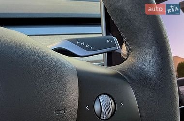 Внедорожник / Кроссовер Tesla Model Y 2021 в Дрогобыче