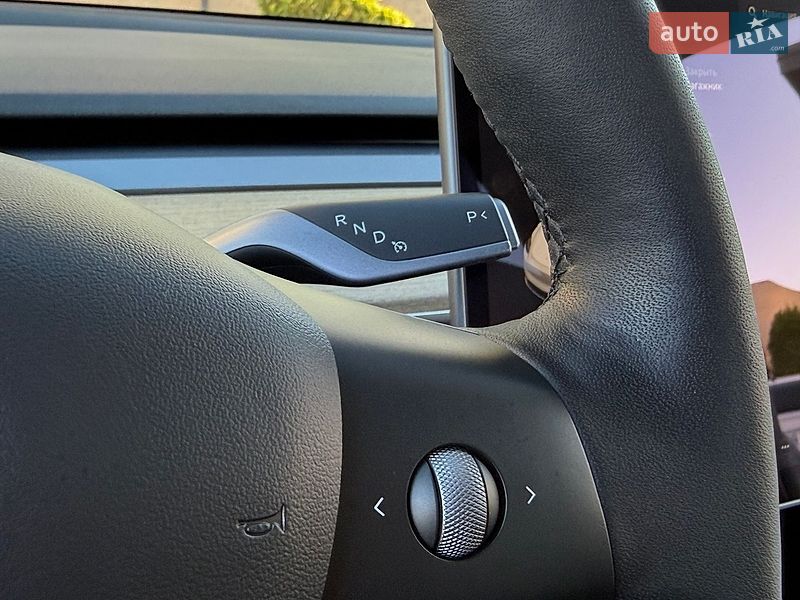 Внедорожник / Кроссовер Tesla Model Y 2021 в Дрогобыче