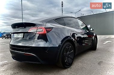 Позашляховик / Кросовер Tesla Model Y 2024 в Києві