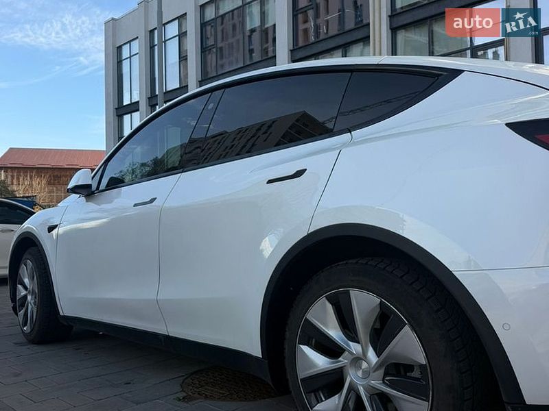 Позашляховик / Кросовер Tesla Model Y 2022 в Тернополі