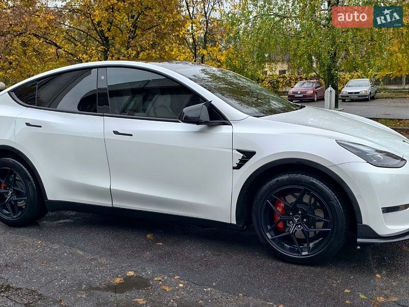 Позашляховик / Кросовер Tesla Model Y 2021 в Вінниці